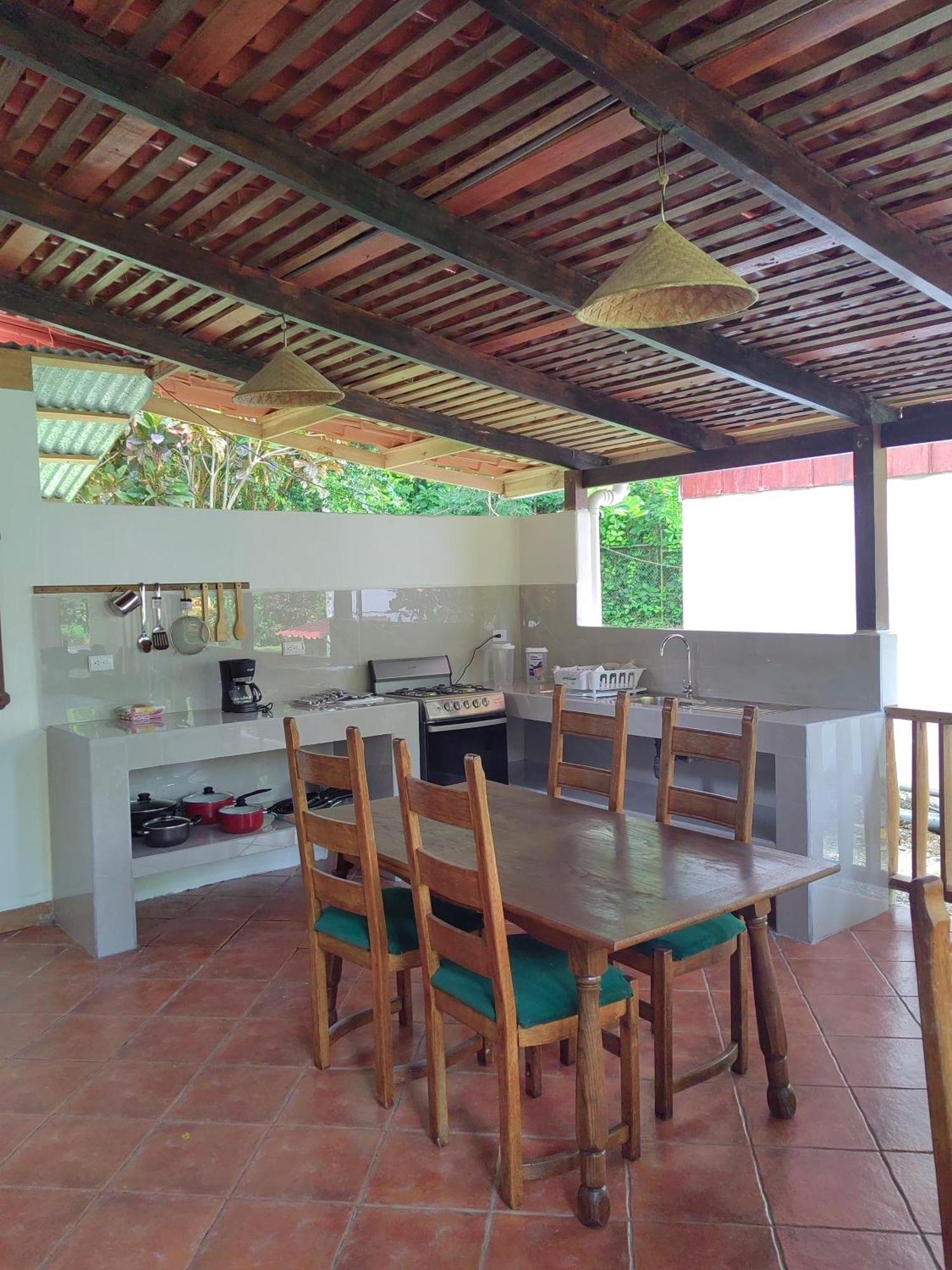 Cabinas Nirvana Ecolodge Cahuita Esterno foto